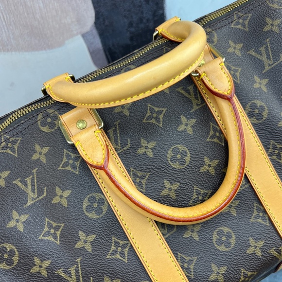 🌵Authentic Louis Vuitton Keepall 45 in Monogram🌵 - Picture 4 of 15
